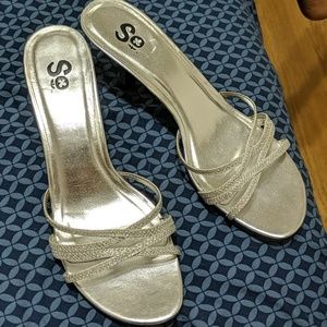 SO KARAH METALLIC HEELS